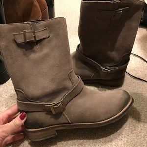 Charles David Grey Suede Ankle Booties size 7